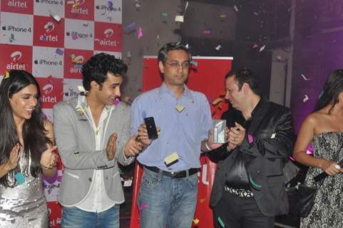 iPhone 4 launched by star cast of film Always Kabhi Kabhi