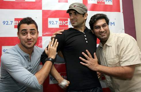 Imran Khan at 92.7 BIG FM to promote his film 'Delhi Belly'