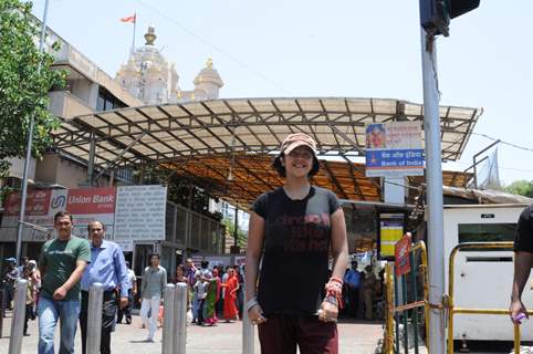 Ekta Kapoor's Siddhivinayak darshan for her new Sony show 'Bade Acche Laggte Hai'