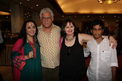 Om Puri and Ila Arun at press meet of Film 'West is West'