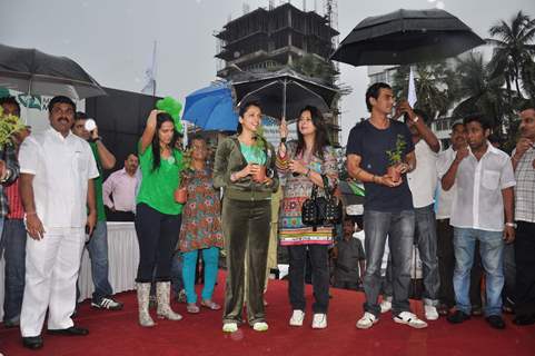 Neha Dhupia, Eesha Kopikar, Poonam Dhillon and Arjun Rampal at Asif Bhamla's World Environment Day