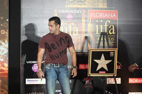 Salman Khan at IIFA PRESS meet to announce Chillar Party Film and Enviorment initiatives, Taj land's End