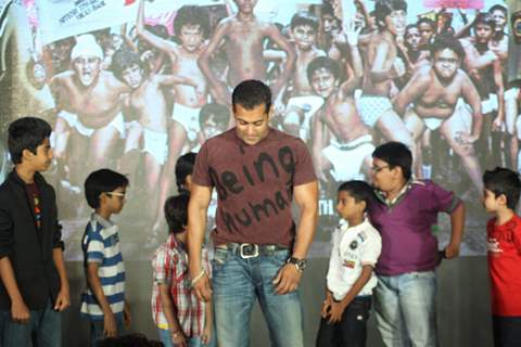 Salman Khan at IIFA PRESS meet to announce Chillar Party Film and Enviorment initiatives, Taj land's End