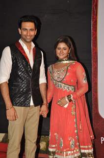 Nandish Sandhu and Rashmi Desai at the Gold Awards at Film City