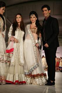 Riya Sen walk the ramp for Shaina NC and Manish Malhotra at the Pidilite-CPAA charity fashion show