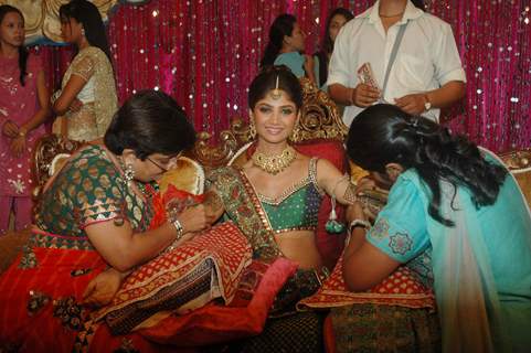 Mehndi ceremony on the sets of Swayamvar Season 3 - Ratan Ka Rishta