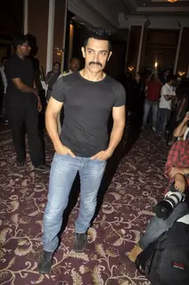 Aamir Khan unveils his item number song in Delhi Belly at Taj Lands End, Bandra, Mumbai