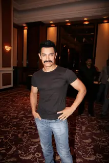 Aamir Khan unveils his item number song in Delhi Belly at Taj Lands End, Bandra, Mumbai