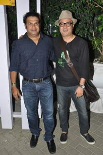 Vinay Pathak at Bheja Fry 2 success bash, Cest la Vie