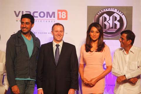 New Zealand Prime Minister John Key visited the sets of Bollywood film The Players in Film City, Mumbai and met Abhishek Bachchan and Bipasha Basu