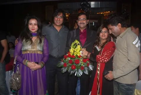 Poonam Dhillon and Raju Shrivastav at Sudesh Bhosle's birthday bash