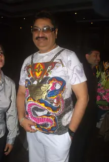 Kumar Sanu at Sudesh Bhosle birthday bash