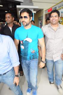 Emraan Hashmi at Vashi to promote Murder 2