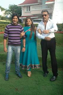 Jackie Shroff, Sheeba at Neil Ko Pakadna on location in Madh