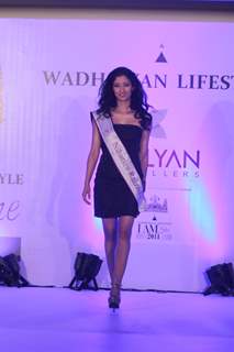 Models walk the ramp for Wadhawan Lifestyle I AM SHE 2011 at Hotel Trident Bandra, Mumbai