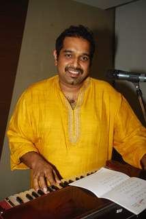 Teri Hee Parachhayian, Ghazal Album by Shankar Mahadevan at Times Tower