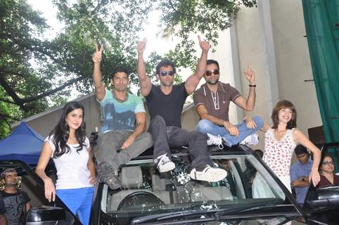 Hrithik, Farhan, Katrina, Kalki, Abhay flag off their road tour from Mumbai to Delhi to promote their film Zindagi Na Milegi Dobara at Mehboob Studios in Bandra, Mumbai