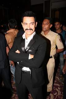 Aamir Khan at Delhi Belly success bash at Taj Lands End, Bandra, Mumbai