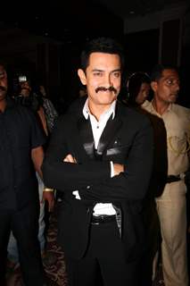 Aamir Khan at Delhi Belly success bash at Taj Lands End, Bandra, Mumbai