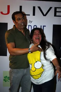 Vindoo Dara Singh and Dolly Bindra at 'MJ LIVES' party