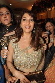 Madhuri Dixit at Dr Abhishek and Dr Shefali's wedding reception Khar