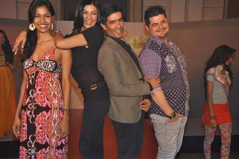 Sushmita with Manish Malhotra in I am She 2011 Ed Hardy fashion show at Trident