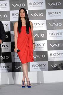 Kareena launches new range of Sony Vaio laptops at Hyatt Regeny