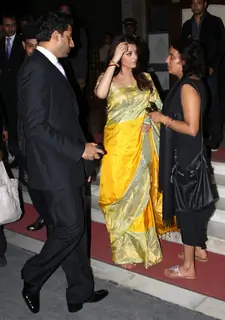 Aishwarya and Abhishek Bachchan at the award ceremony of 'Knight of the Order of Arts and Letters