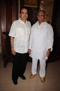 Gulzar and Suresh Wadkar at the launch of Barse Barse album at Santacruz