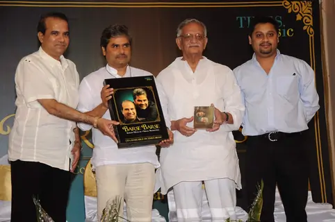 Gulzar, Vishal Bhardwaj and Suresh Wadkar at the launch of Barse Barse album at Santacruz