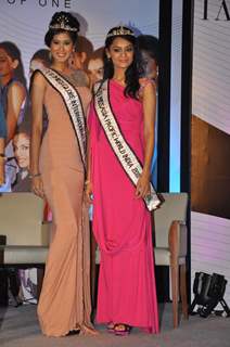 2 winners at the Wadhawan Lifestyle ‘I AM SHE 2011’ final in Mumbai