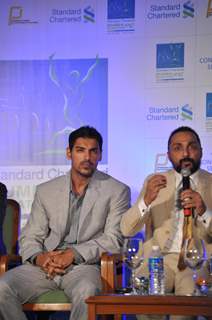 John and Rahul Bose during the launched of registrations for Mumbai Marathon 2012 categories of 9th