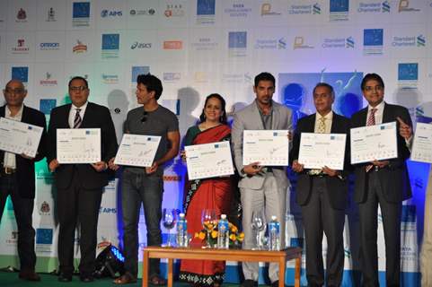 John and Milind during the launched of registrations for Mumbai Marathon 2012 categories of 9th Edition at Trident Hotel