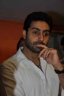 Abhishek Bachchan at 'VIBRATIONS THE WELLNESS ZONE' by Vrinda J Mehta