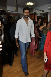 Abhishek Bachchan at 'VIBRATIONS THE WELLNESS ZONE' by Vrinda J Mehta