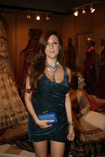 Guest at Tarun Tahiliani's Bridal Couture Exposition