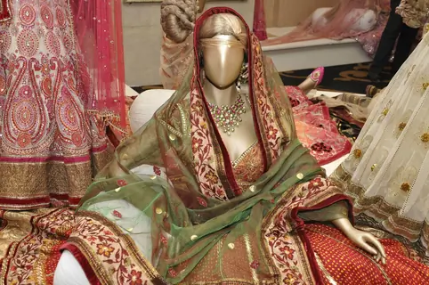 Tarun Tahiliani's Bridal Couture Exposition in Mumbai