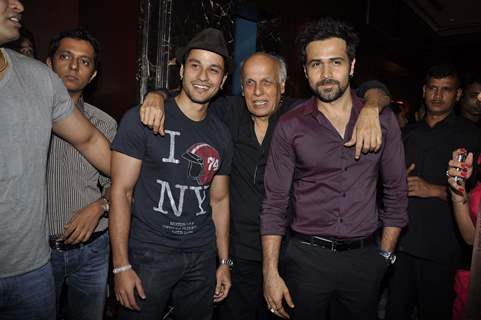 Mahesh Bhatt with Kunal Khemu and Emraan at Murder 2 success bash at Enigma, Mumbai