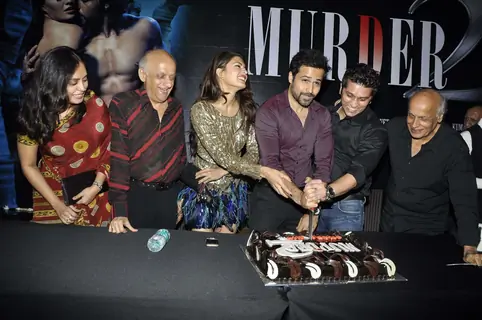 Jacqueline, Emraan, Mukesh and Mahesh Bhatt at Murder 2 success bash at Enigma, Mumbai
