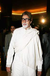 Amitabh Bachchan unveil Dr Balaji Tambe's book at Novotel, Mumbai