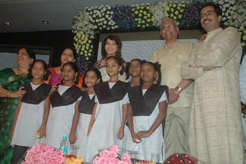 Madhuri Dixit launches Virtual School for BMC kids at a event in Mumbai