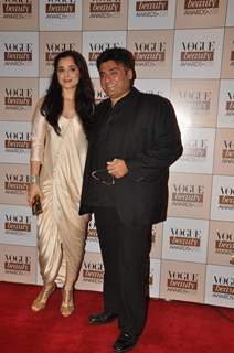 Simone Singh at 'VOGUE Beauty Awards 2011' ceremony