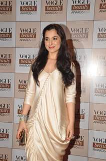 Simone Singh at 'VOGUE Beauty Awards 2011' ceremony