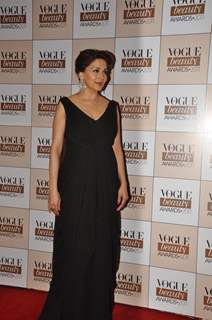 Madhuri Dixit at 'VOGUE Beauty Awards 2011' ceremony