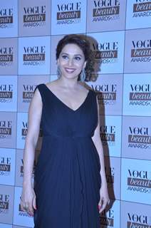 Madhuri at 'VOGUE Beauty Awards 2011' ceremony