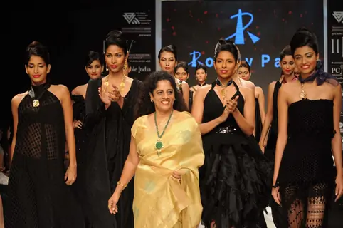 Models walks the ramp for Rosily Paul at IIJM 2011