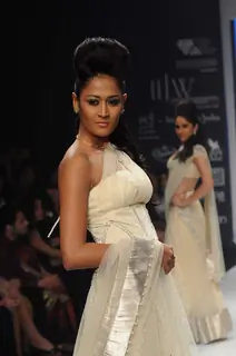 Models walk on the ramp for Agni at IIJW 2011 show day 3. .