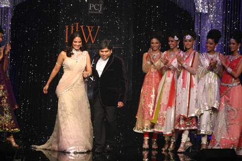 India International Jewellery Week (IIJW) 2011 Finale Show