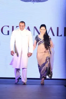 Sanjay Dutt, Bipasha Basu, Neha, Riya and Raima Sen grace the Gitanjali Bollywood Ticket nite at The Leela
