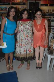 Zoa Morani at Payal Gidwani's XL to XS Marathi version launch, Reliance Time Out, Bandra. .